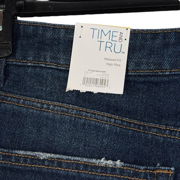 Time and Tru SZ 12 High-Rise Jean Shorts Relaxed Fit Distressed Frayed Hems Blue - Picture 5 of 8